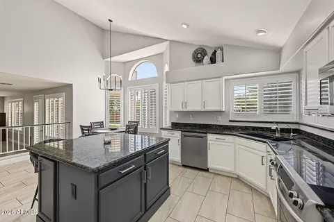 Kitchen - 1343 E Ivanhoe St, Gilbert, AZ 85295 photo 4 of 6