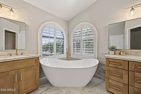 Bath - 1343 E Ivanhoe St, Gilbert, AZ 85295 photo 2 of 5