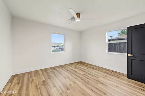 Bedroom - 1006 E Weldon Ave, Phoenix, AZ 85014 photo 7 of 8