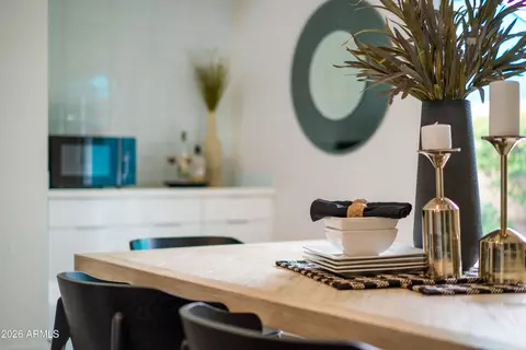 Dining - 5429 E Roanoke Ave, Phoenix, AZ 85008 photo 3 of 4