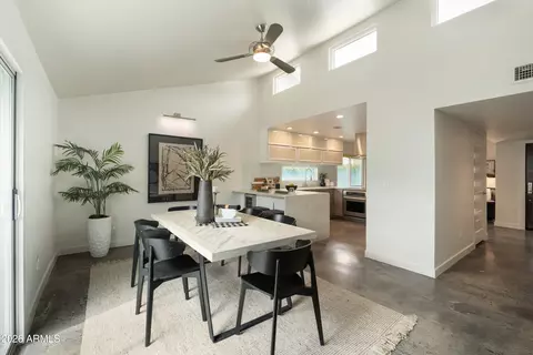 Dining - 5429 E Roanoke Ave, Phoenix, AZ 85008 photo 2 of 4