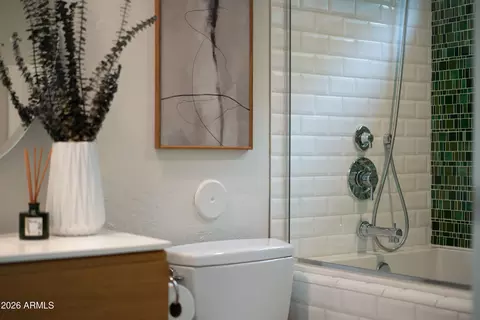 Bath - 5429 E Roanoke Ave, Phoenix, AZ 85008 photo 1 of 4