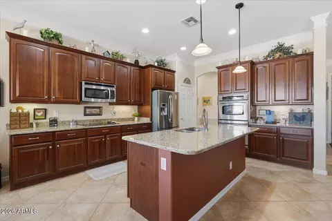 6861 S Granite Dr, Chandler, AZ 85249