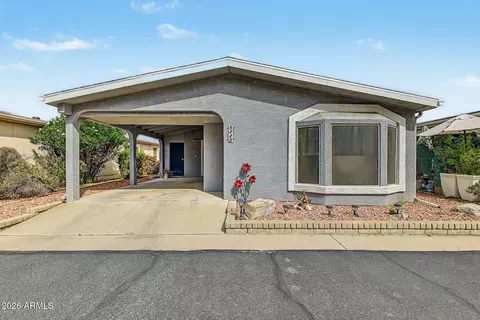 6225 S Sawgrass Dr, Chandler, AZ 85249