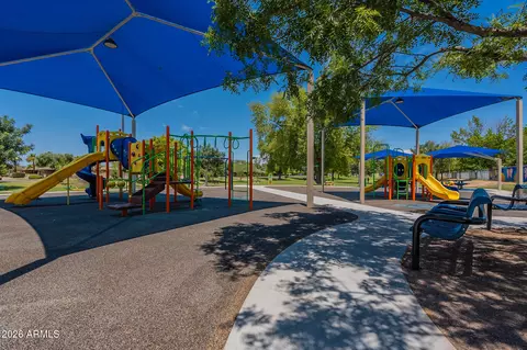 5419 S Compass Rd, Tempe, AZ 85283 photo 2