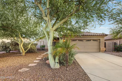 Exterior - 147 E Palo Blanco Way, Gilbert, AZ 85296 photo 4 of 17