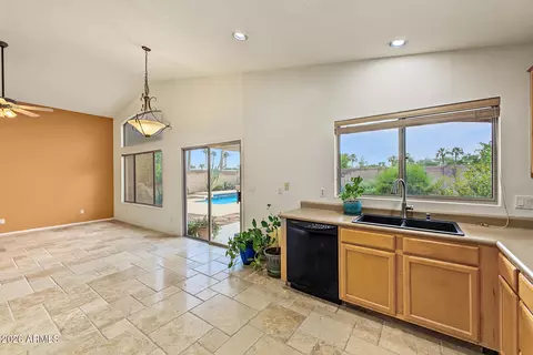 Kitchen - 147 E Palo Blanco Way, Gilbert, AZ 85296 photo 5 of 5
