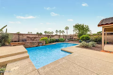 Exterior - 147 E Palo Blanco Way, Gilbert, AZ 85296 photo 15 of 17