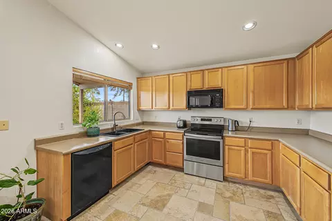 Kitchen - 147 E Palo Blanco Way, Gilbert, AZ 85296 photo 2 of 5