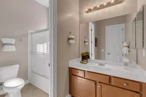 Bath - 4307 S Summit St, Gilbert, AZ 85297 photo 2 of 8