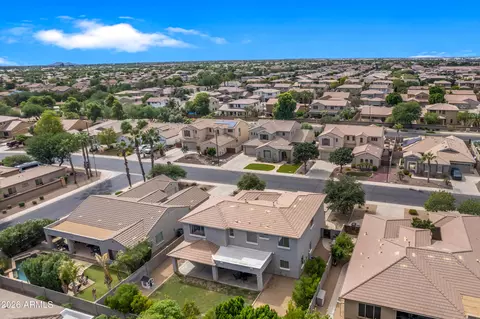 View/Area - 4307 S Summit St, Gilbert, AZ 85297 photo 2 of 6