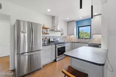 Kitchen - 2508 E Pinchot Ave, Phoenix, AZ 85016 photo 1 of 5