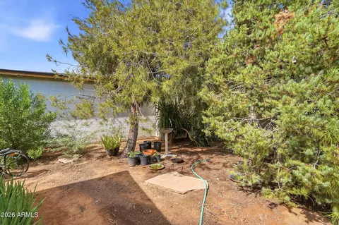 Exterior - 2508 E Pinchot Ave, Phoenix, AZ 85016 photo 8 of 10