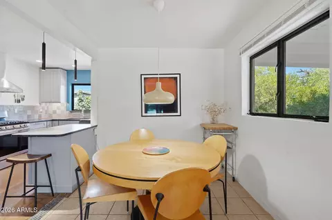 Dining - 2508 E Pinchot Ave, Phoenix, AZ 85016 photo 2 of 3