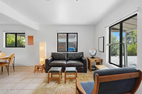 Living - 2508 E Pinchot Ave, Phoenix, AZ 85016 photo 2 of 2