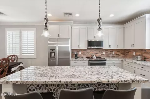 Kitchen - 2662 S Harmony Ave, Gilbert, AZ 85295 photo 5 of 5