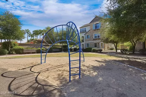 Exterior - 2662 S Harmony Ave, Gilbert, AZ 85295 photo 9 of 10