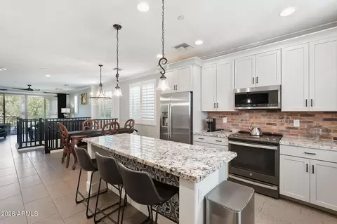 Kitchen - 2662 S Harmony Ave, Gilbert, AZ 85295 photo 2 of 5
