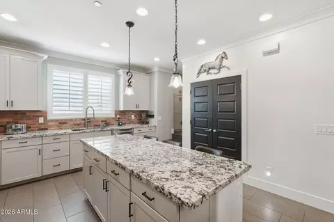 Kitchen - 2662 S Harmony Ave, Gilbert, AZ 85295 photo 3 of 5