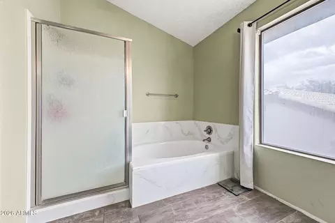 Bath - 820 E San Remo Ave, Gilbert, AZ 85234 photo 2 of 4