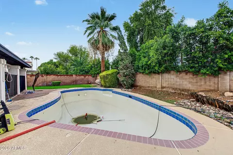 Exterior - 820 E San Remo Ave, Gilbert, AZ 85234 photo 8 of 10