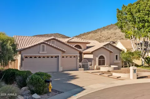 5226 W Lone Cactus Dr, Glendale, AZ 85308