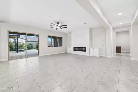 Living - 1928 E La Costa Dr, Gilbert, AZ 85298 photo 2 of 3
