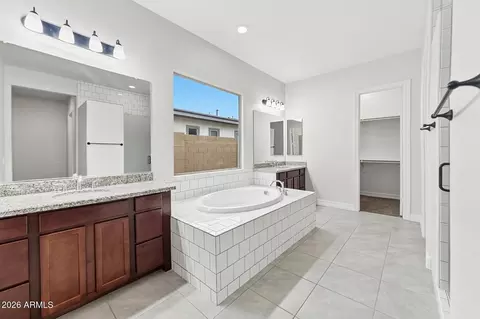 Bath - 1928 E La Costa Dr, Gilbert, AZ 85298 photo 5 of 5