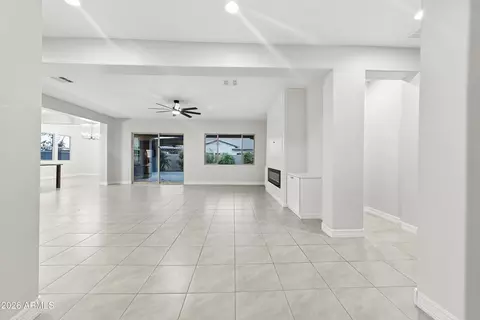 Living - 1928 E La Costa Dr, Gilbert, AZ 85298 photo 1 of 3