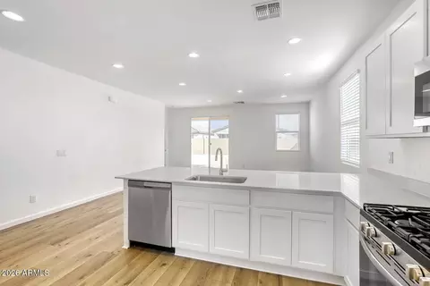 Kitchen - 9736 W Mitchell Dr, Phoenix, AZ 85037 photo 1 of 1