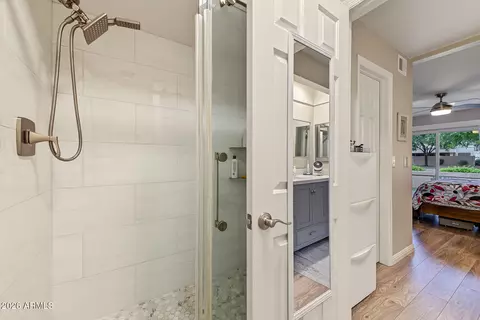 Bath - 9444 W Mcrae Way, Peoria, AZ 85382 photo 1 of 3