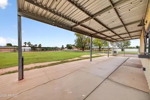 Exterior - 1000 E Houston Ave, Gilbert, AZ 85234 photo 4 of 9