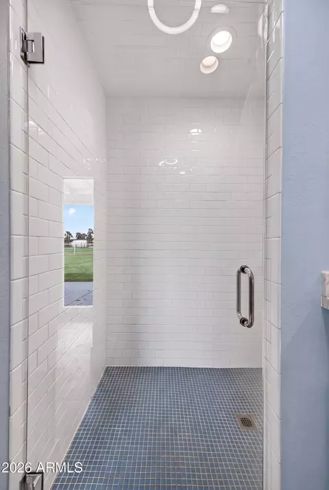Bath - 1000 E Houston Ave, Gilbert, AZ 85234 photo 3 of 8