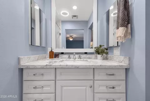 Bath - 1000 E Houston Ave, Gilbert, AZ 85234 photo 1 of 8