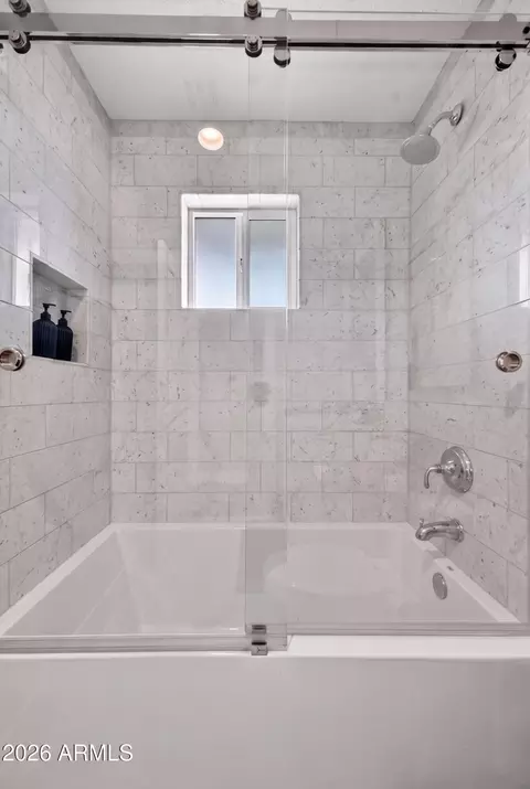 Bath - 1000 E Houston Ave, Gilbert, AZ 85234 photo 6 of 8