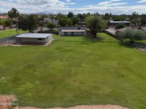 Exterior - 1000 E Houston Ave, Gilbert, AZ 85234 photo 9 of 9