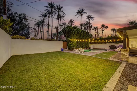 Exterior - 4541 N 43rd St, Phoenix, AZ 85018 photo 13 of 19