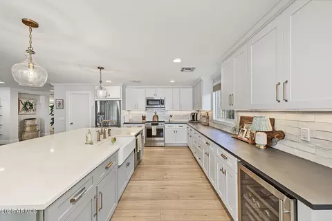 Kitchen - 4541 N 43rd St, Phoenix, AZ 85018 photo 3 of 4