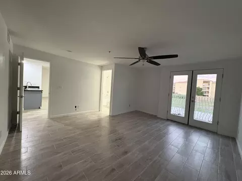 Living - 724 E Devonshire Ave #302, Phoenix, AZ 85014 photo 3 of 3