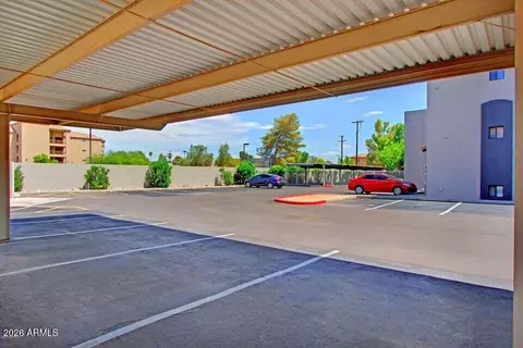 Exterior - 724 E Devonshire Ave #302, Phoenix, AZ 85014 photo 8 of 9