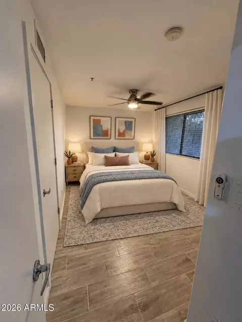 Bedroom - 724 E Devonshire Ave #302, Phoenix, AZ 85014 photo 4 of 4