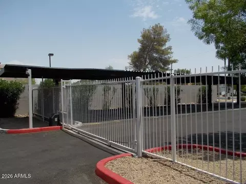 Exterior - 724 E Devonshire Ave #302, Phoenix, AZ 85014 photo 7 of 9