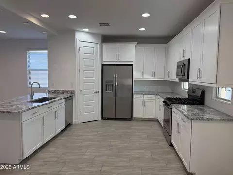 Kitchen - 3084 E 27th Ave, Apache Junction, AZ 85119 photo 1 of 3