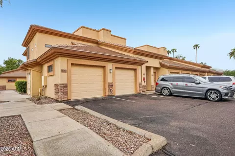 6770 N 47th Ave #2013, Glendale, AZ 85301