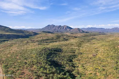 0 0 -- #92, Tubac, AZ 85646