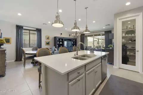 Kitchen - 3311 S 75th Ln, Phoenix, AZ 85043 photo 6 of 7