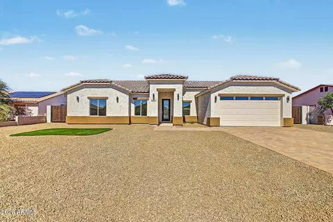 9201 W Debbie Ln, Arizona City, AZ 85123