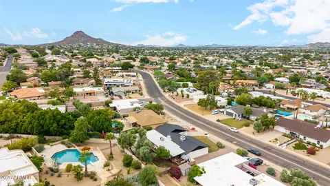 View/Area - 2843 E Acoma Dr, Phoenix, AZ 85032 photo 6 of 11