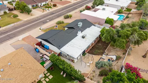 View/Area - 2843 E Acoma Dr, Phoenix, AZ 85032 photo 3 of 11