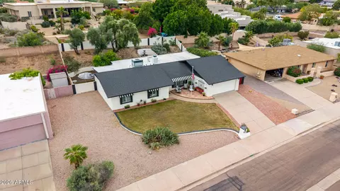 View/Area - 2843 E Acoma Dr, Phoenix, AZ 85032 photo 2 of 11